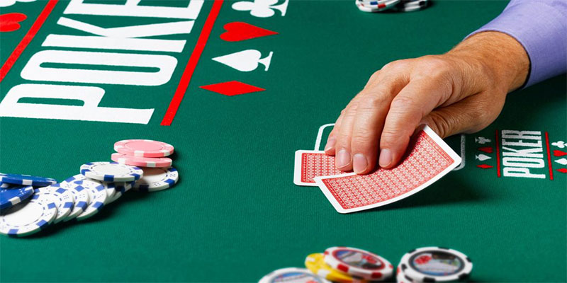 Hướng dẫn chi tiết và cụ thể Luật Chơi Poker Texas Hold'em